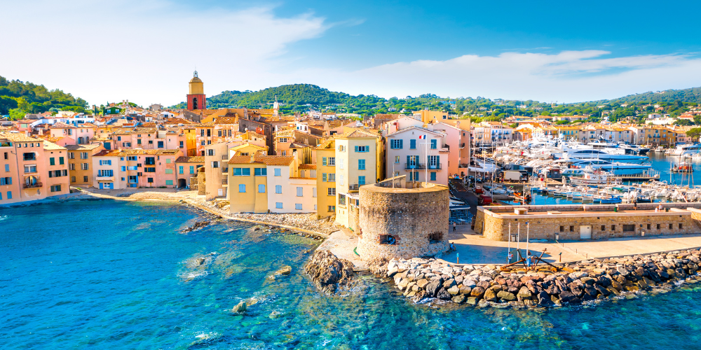 French cityscape from the itinerary proposal